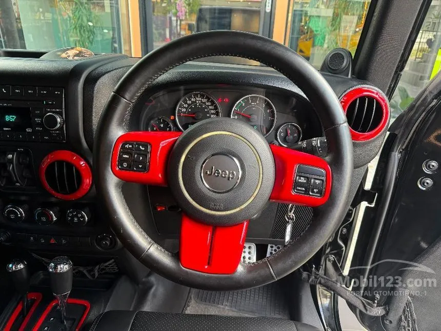 2011 Jeep Wrangler Sport Unlimited SUV