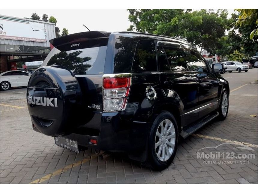 Jual Mobil  Suzuki  Grand  Vitara  2012 2 4 2 4 di Banten 