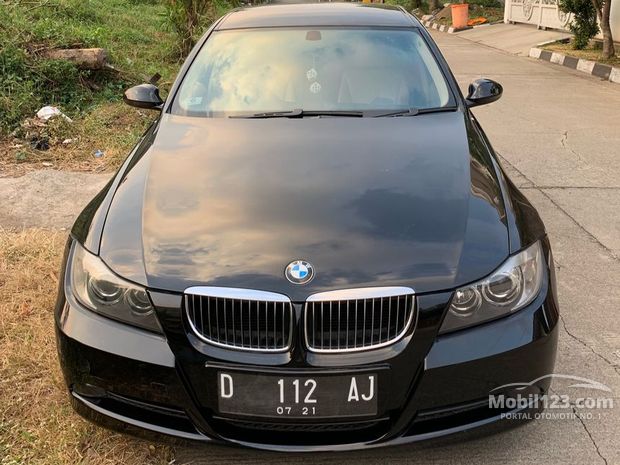 325i BMW  Murah  30 mobil  dijual  di Indonesia Mobil123