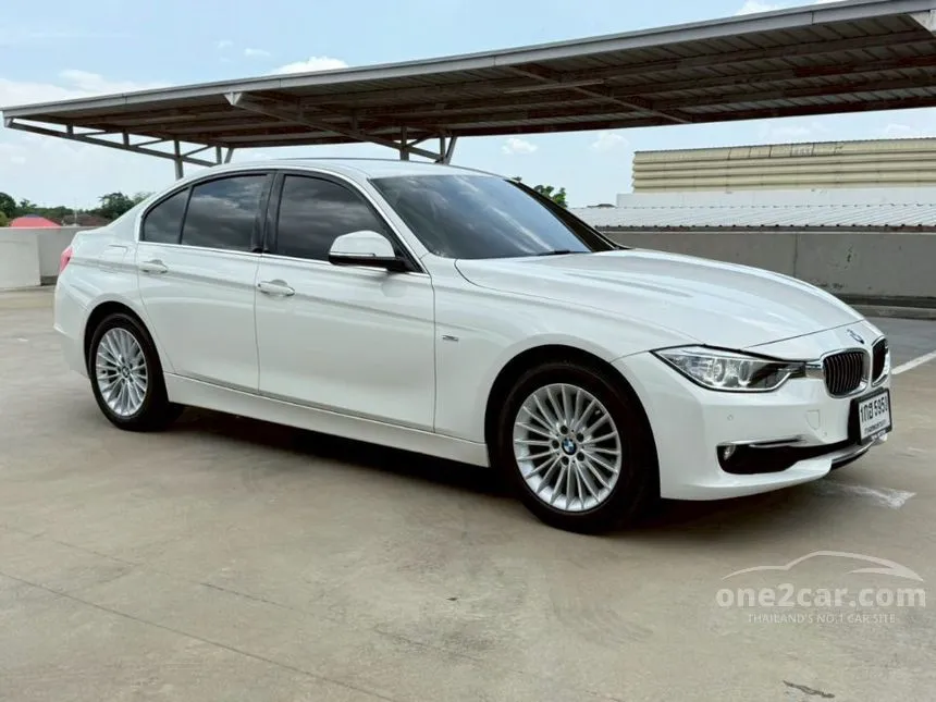 2013 BMW 320d Luxury Sedan