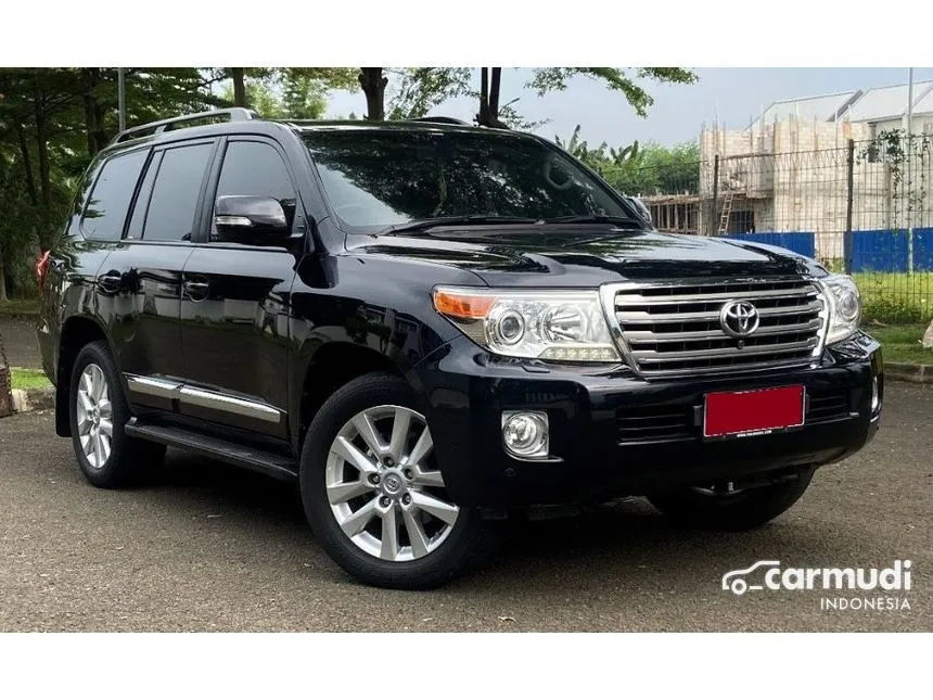 2014 Toyota Land Cruiser Full Spec E VX SUV