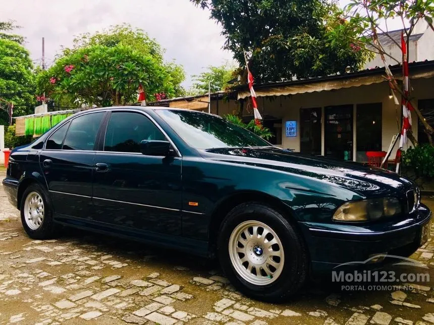 Jual Mobil BMW 528i 1998 E39 2.8 Automatic 2.8 di DKI Jakarta Automatic Sedan Hijau Rp 78.000.000