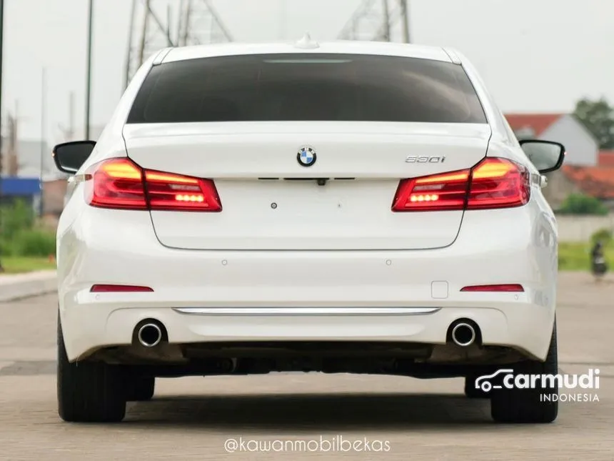 2017 BMW 530i Luxury Sedan