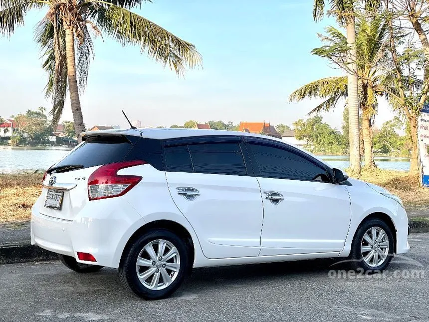 2014 Toyota YARIS G Hatchback