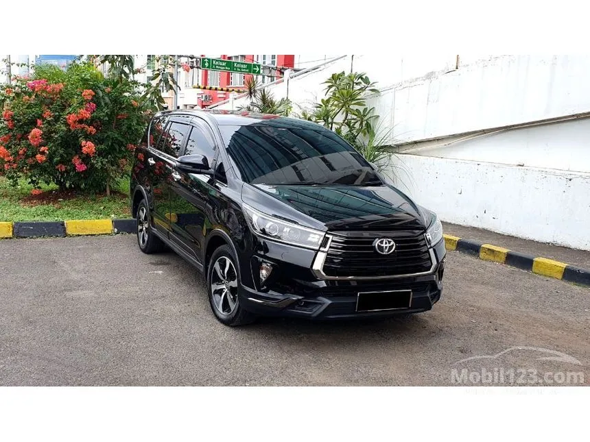 Jual Mobil Toyota Innova Venturer 2022 2.4 di DKI Jakarta Automatic Wagon Hitam Rp 449.000.000