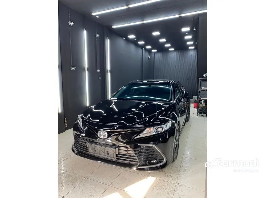 2021 Toyota Kijang Innova V Luxury 50th Anniversary Edition MPV