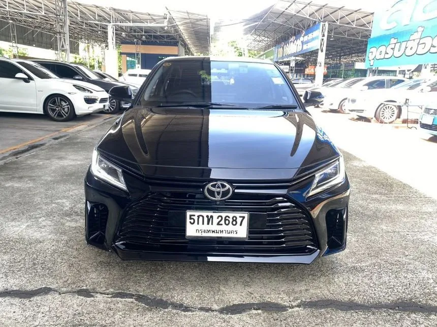 2023 Toyota Yaris Ativ Premium Sedan