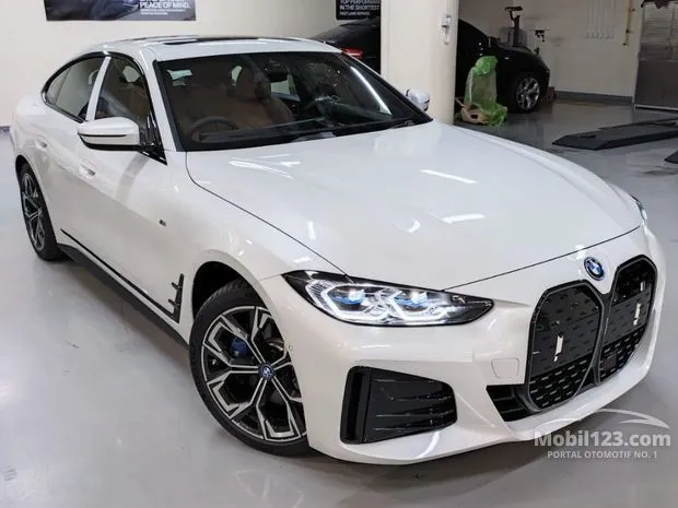 BMW i I4 Baru di Indonesia DP Rendah, Harga Murah! | Mobil123
