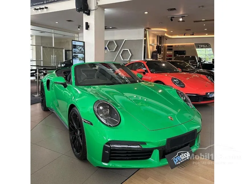 Jual Mobil Porsche 911 2022 Turbo 3.7 di DKI Jakarta Automatic Cabriolet Hijau Rp 8.000.000.000
