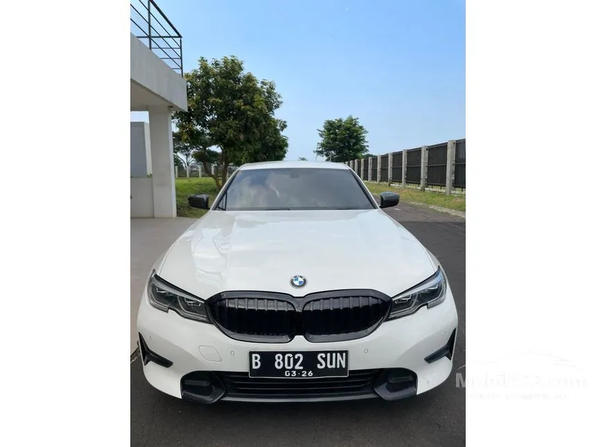 Jual Mobil BMW 320i 2020 Sport 2.0 di Jawa Barat Automatic Sedan Putih Rp 625.000.000