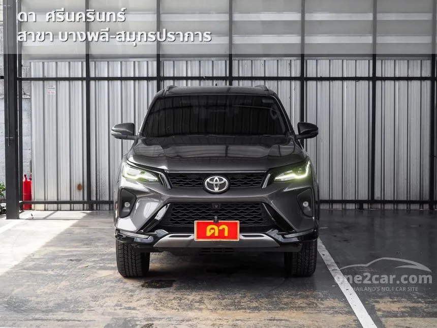 2023 Toyota FORTUNER Leader V SUV