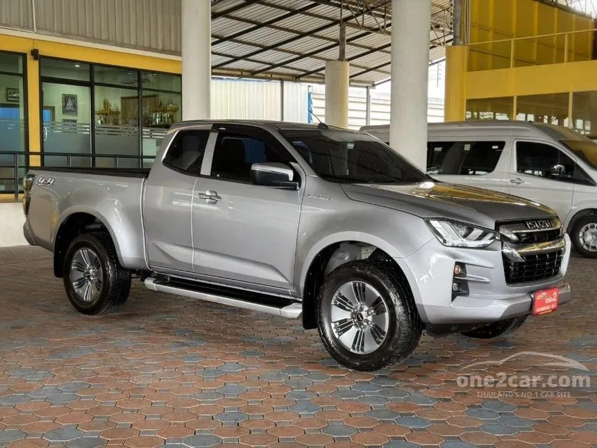 2020 Isuzu D-MAX Vcross Z Space Cab Pickup