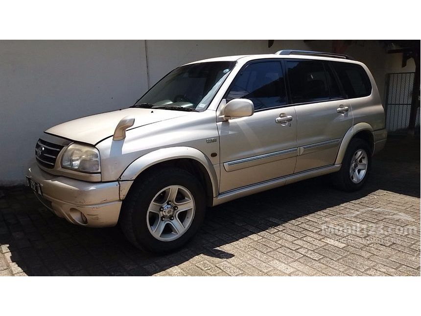 Jual Mobil Suzuki Grand Escudo 2005 XL-7 2.5 di DKI 