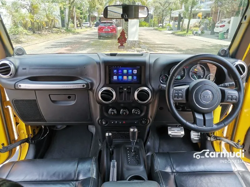 2011 Jeep Wrangler Rubicon Unlimited SUV