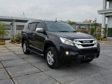2017 Isuzu MU-X 2.5 VGS Commonrail AT 2017 Black on beige