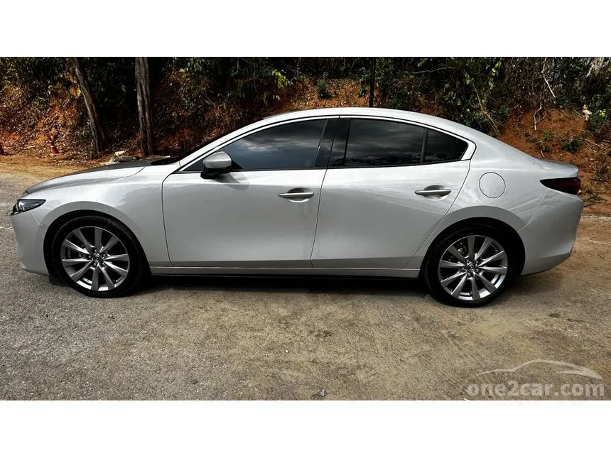 2022 Mazda 3 SP Sedan
