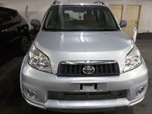 Toyota Rush 1.5 S 2011 matic gress siap pakai tdp 15 jt angs 3 jt an