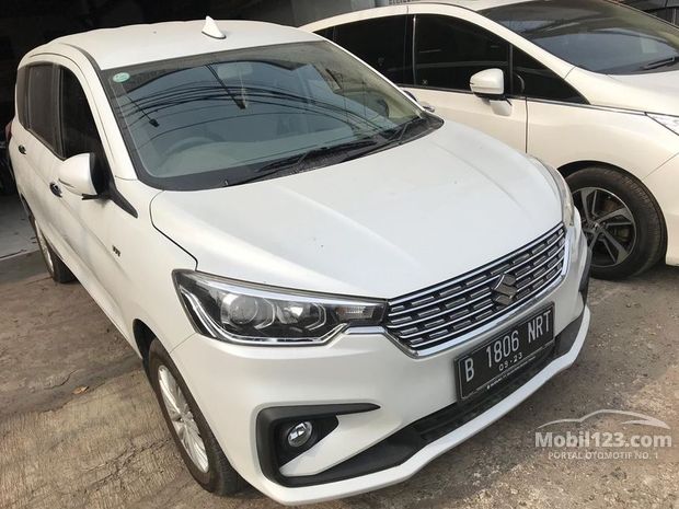 Suzuki Ertiga Mobil bekas dijual di Jawa-barat Indonesia 