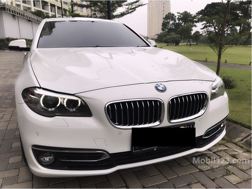  Jual  Mobil  BMW 528i 2021 Luxury 2 0 di Jawa Timur 