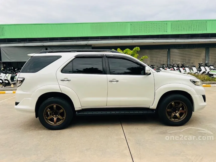 2012 Toyota FORTUNER V SUV