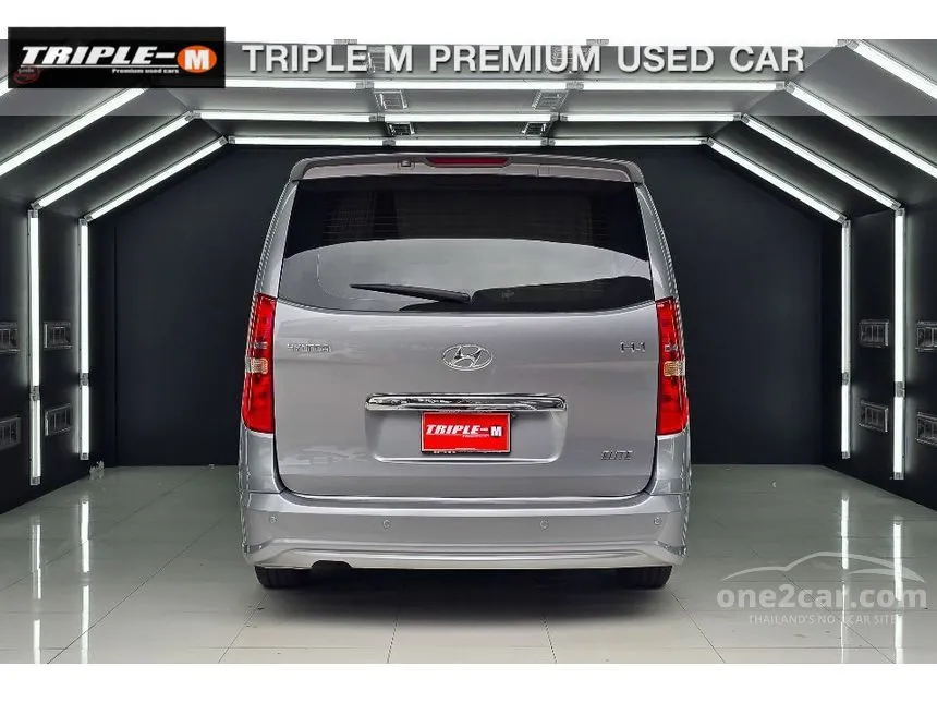 2016 Hyundai H-1 Elite Van