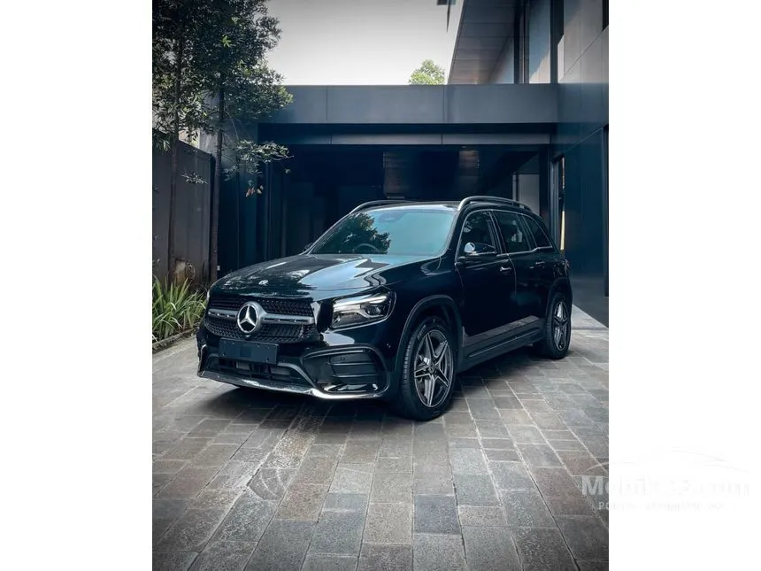 2025 Mercedes-Benz GLB200 Progressive Line SUV