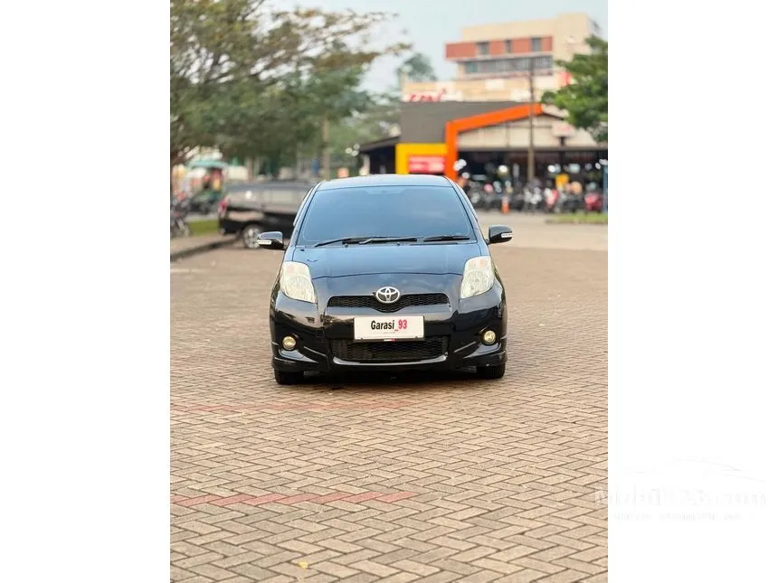 2012 Toyota Yaris E Hatchback