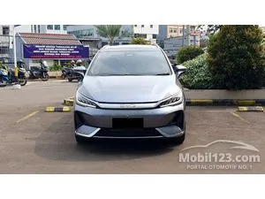 2025 BYD M6 Superior Captain 6-seater MPV