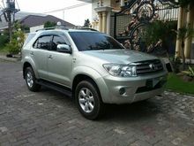 2010 Toyota Fortuner 2.5 G SUV