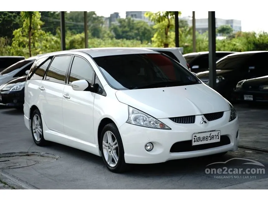 2011 Mitsubishi SPACE WAGON GLS Limited Wagon