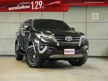 2017 Toyota FORTUNER 2.8 (ปี 15-25) V 4WD SUV AT