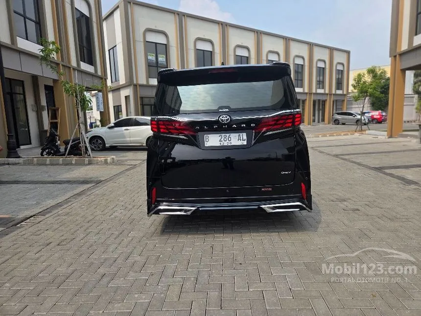 2024 Toyota Alphard HEV Modelista MPV