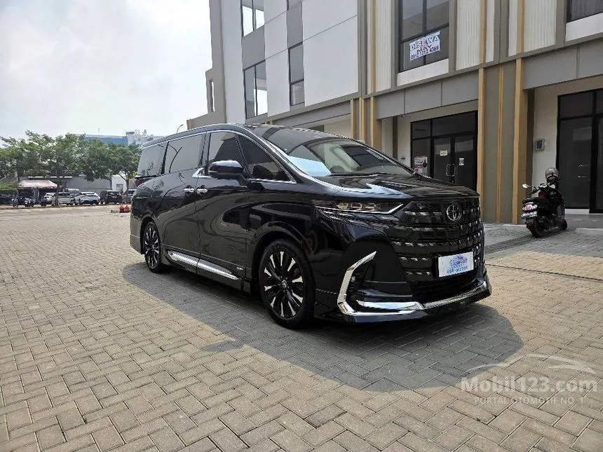 2024 Toyota Alphard HEV Modelista MPV
