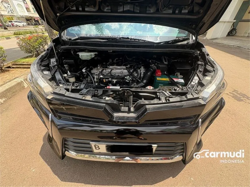 2018 Toyota Voxy MPV