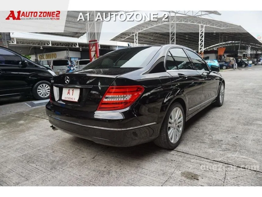 2012 Mercedes-Benz C200 CGI Elegance Sedan