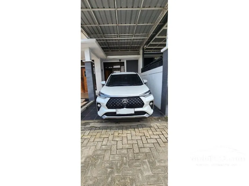 Jual Mobil Toyota Veloz 2022 Q 1.5 di Jawa Timur Automatic Wagon Putih Rp 260.000.000