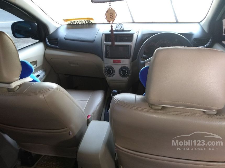 2015 Daihatsu Xenia R SPORTY MPV