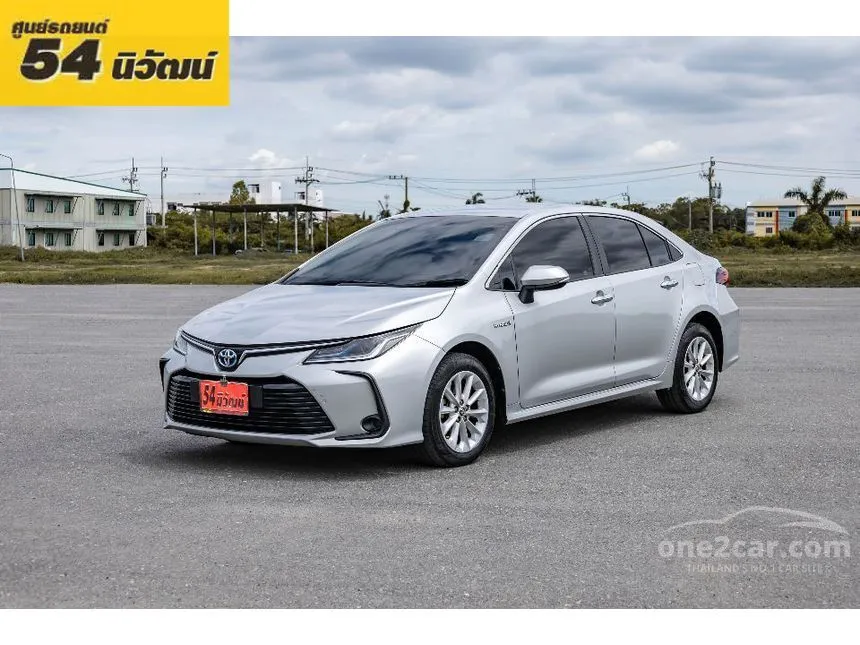 2020 Toyota Corolla Altis Hybrid Mid Sedan