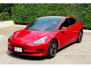 2020 TESLA Model 3 Standard Range + Sedan