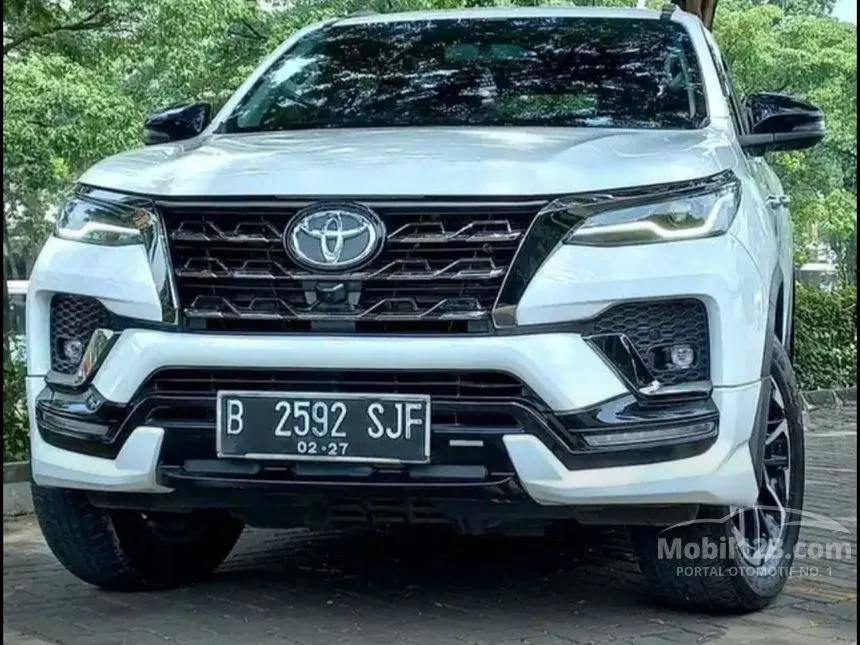 Jual Mobil Toyota Fortuner 2022 VRZ 2.4 di Jawa Barat Automatic SUV Putih Rp 489.000.000