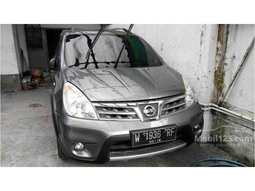 Jual Mobil  Nissan  Grand  Livina  2013 X Gear 1 5 di Jawa  