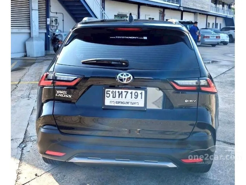2024 Toyota Yaris Cross HEV Premium Luxury SUV
