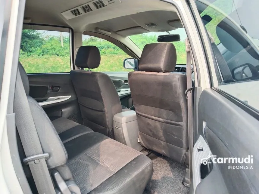 2013 Toyota Avanza Veloz MPV