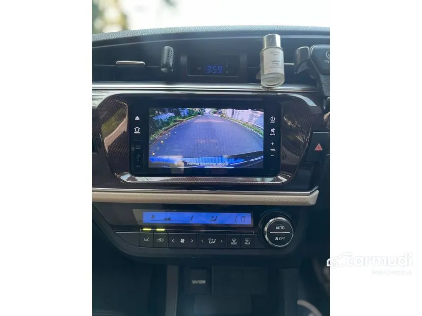 2015 Toyota Corolla Altis V Sedan