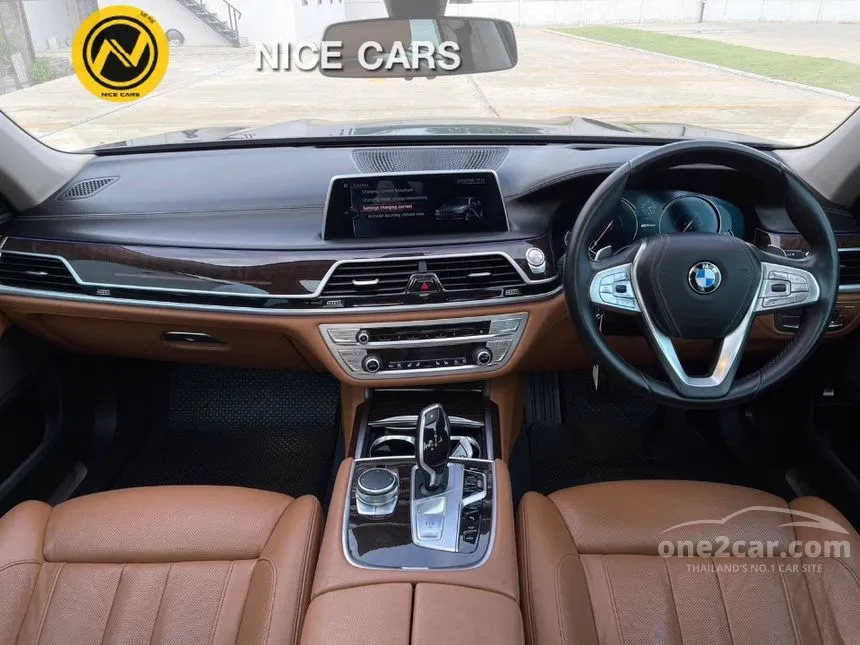 2018 BMW 740Le xDrive Pure Excellence Sedan