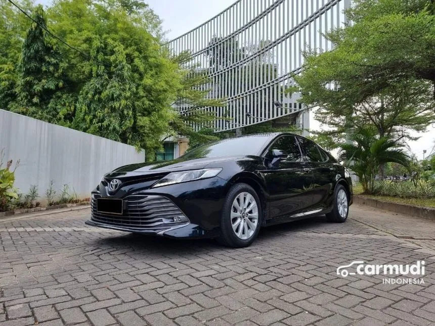 2019 Toyota Camry V Sedan