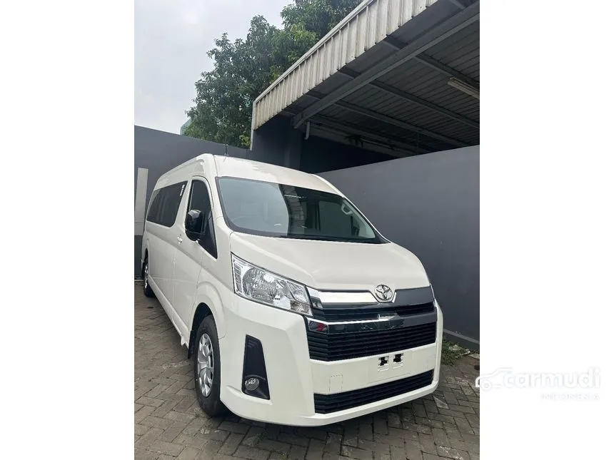 2025 Toyota Hiace Premio Van