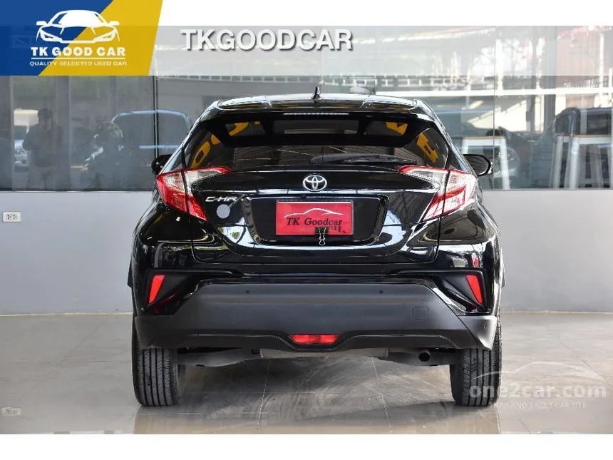 2019 Toyota C-HR Mid SUV