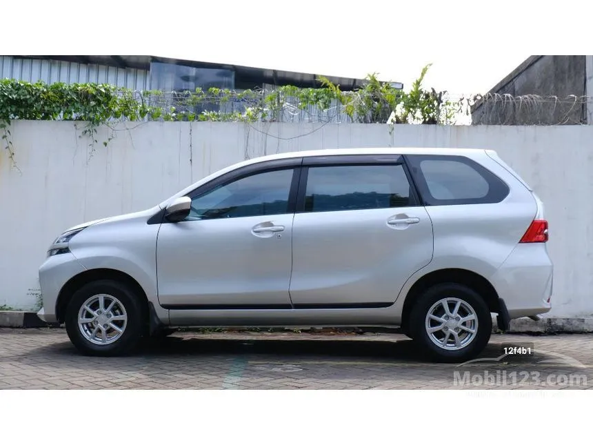 2019 Daihatsu Xenia X MPV