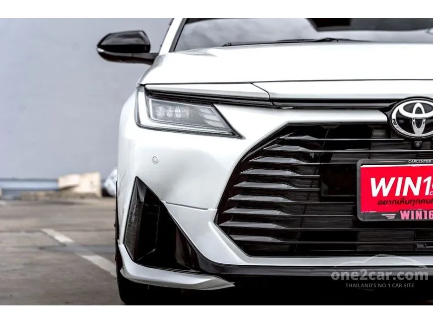 2024 Toyota Yaris Ativ Premium Luxury Sedan